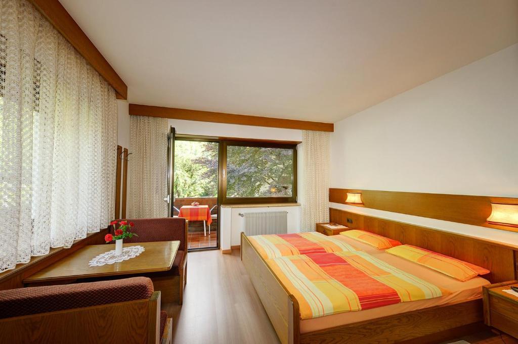 Apparthotel Taufenbrunn Parcines Δωμάτιο φωτογραφία